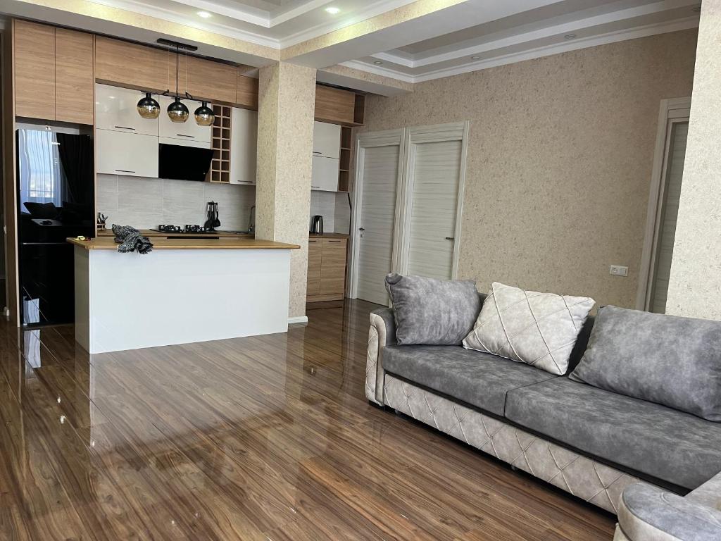 Vazi Aparthotel room 1